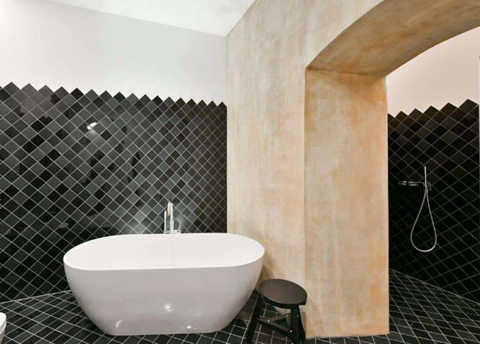 Luxury Old Town Apt, Parking Apartamento Praga Exterior foto